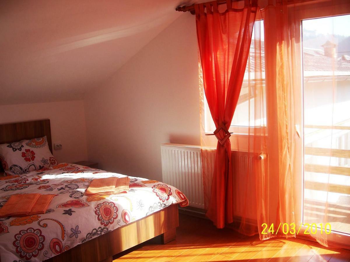 Casa Bella Villa Rîşnov Kültér fotó