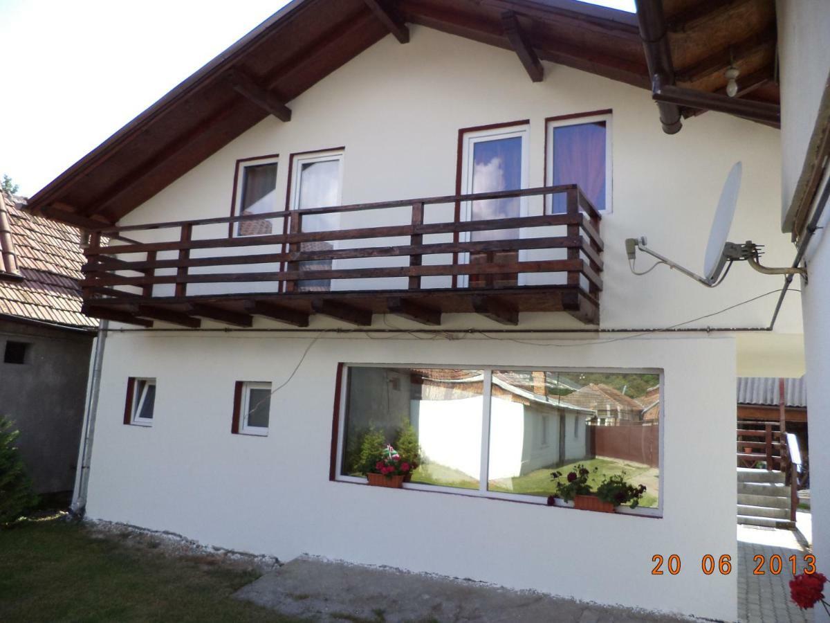 Casa Bella Villa Rîşnov Kültér fotó