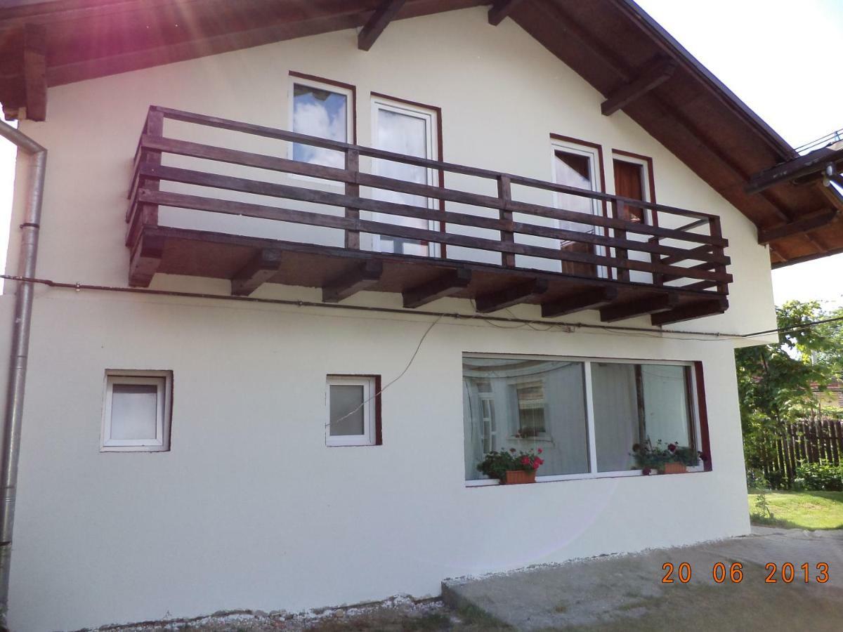 Casa Bella Villa Rîşnov Kültér fotó