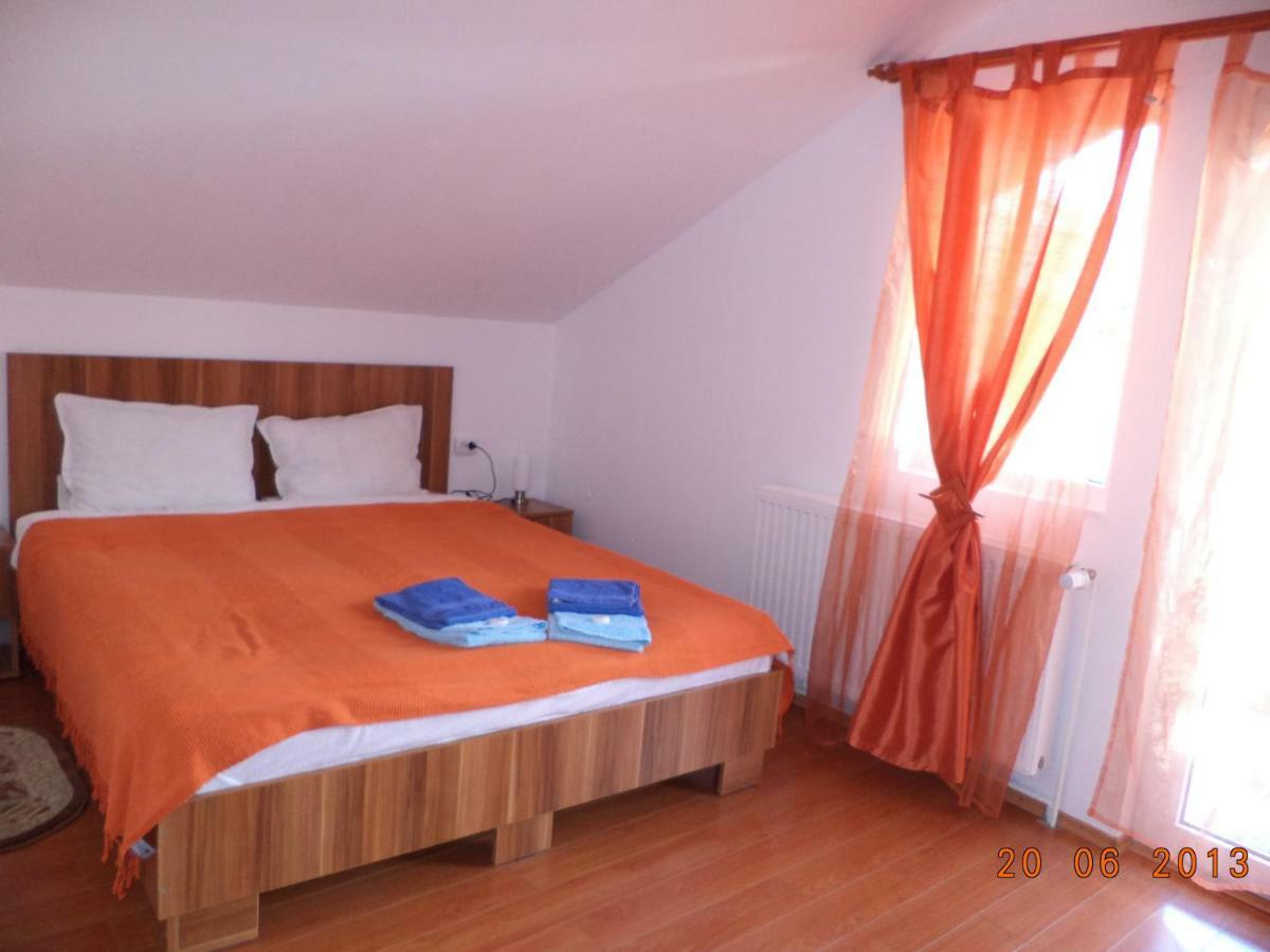 Casa Bella Villa Rîşnov Kültér fotó